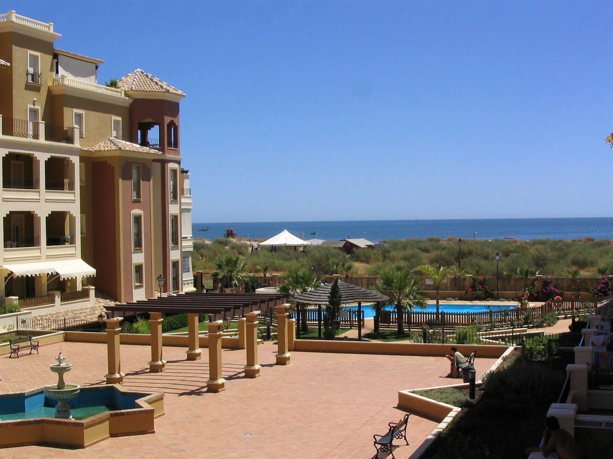 Apartamentos Solmares Isla Canela Exterior photo